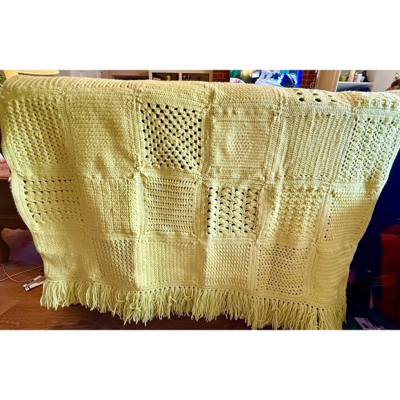 Vintage Heavy Wool Granny Square Afghan Blanket 55x90 Soft Yellow Fringe